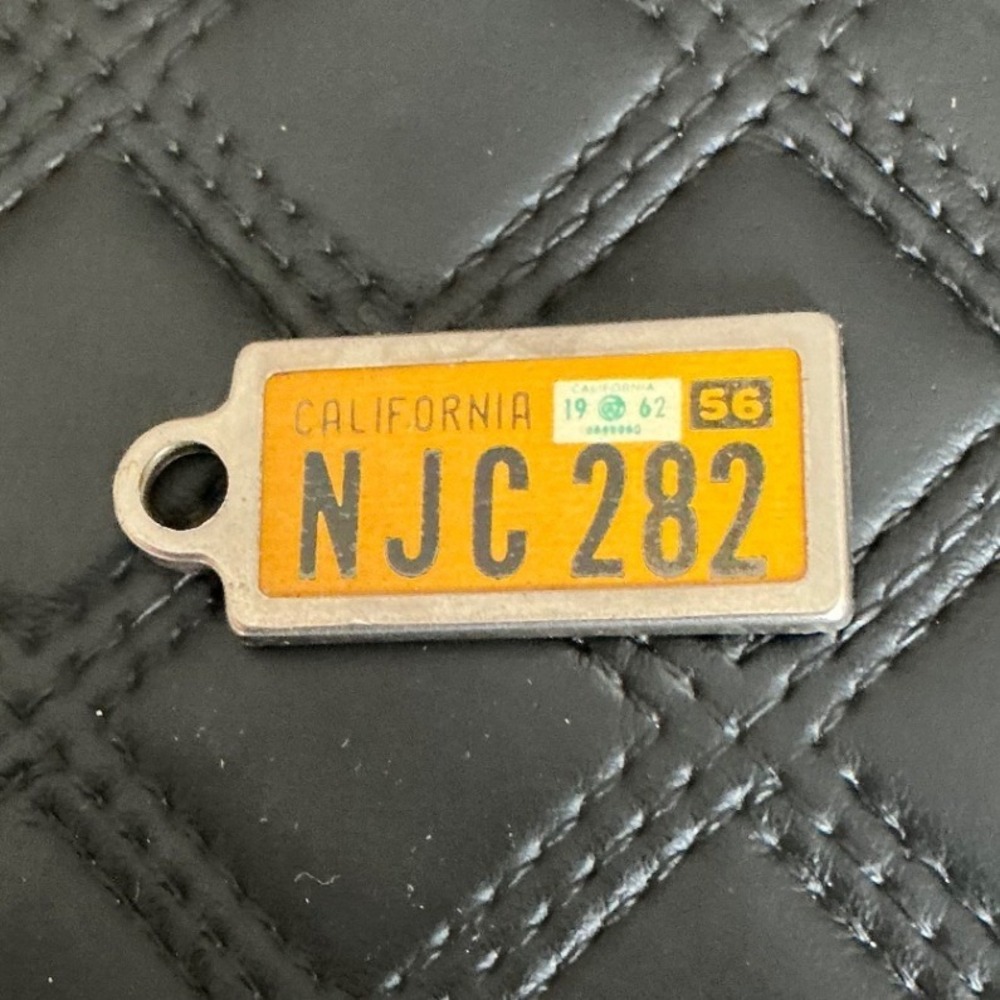 Vintage 1962 California License Plate Keychain DAV NJC 282 Collectible Tag - Picture 5 of 5
